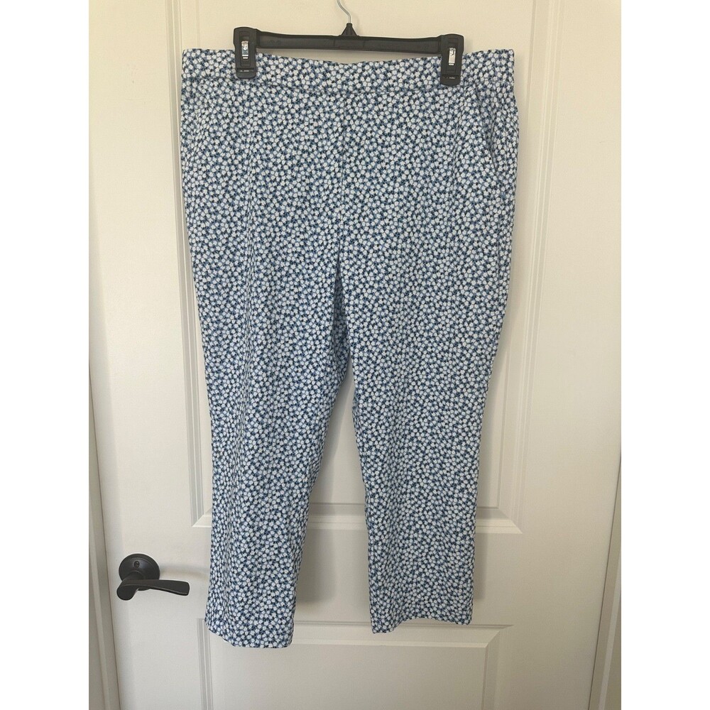 Jules & Leopold Crops Blue with Delicate White Flower Design Size XL
